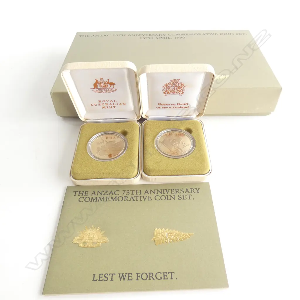 BOXED SET ANZAC 75TH ANNIVERSARY COMMEMORATIVE COIN SET - APRIL 1990 Image 1++