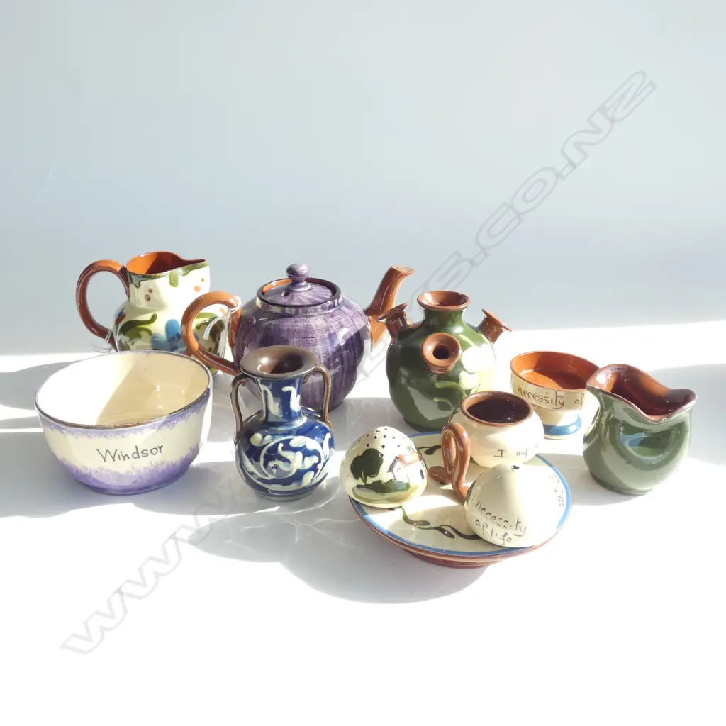 8 PCES ASST. TORQUAY WARE  Image 1++