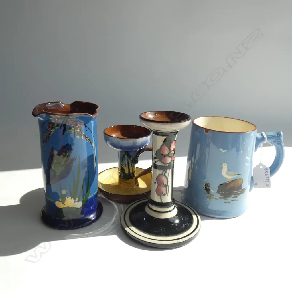 4 PCES TORQUAY WARE; MUG, VASE, 2 CANDLESTICKS Image 1++