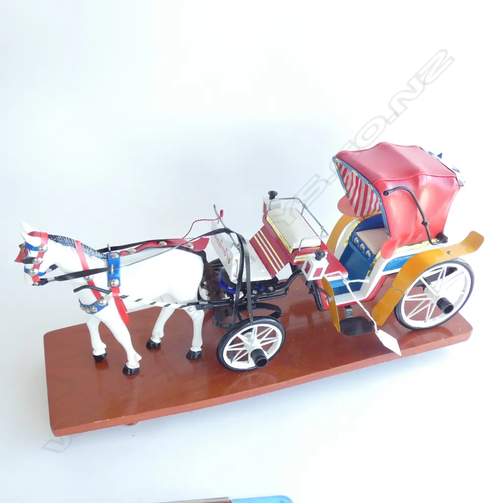 PAINTED WOODEN HORSE & CART MODEL L.480mm Image 1++