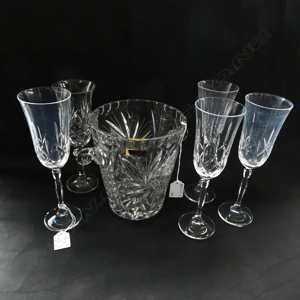 GERMAN LEAD CRYSTAL WINE BUCKET H.175mm + 5 CHAMPAGNE FLUTES Image 1++