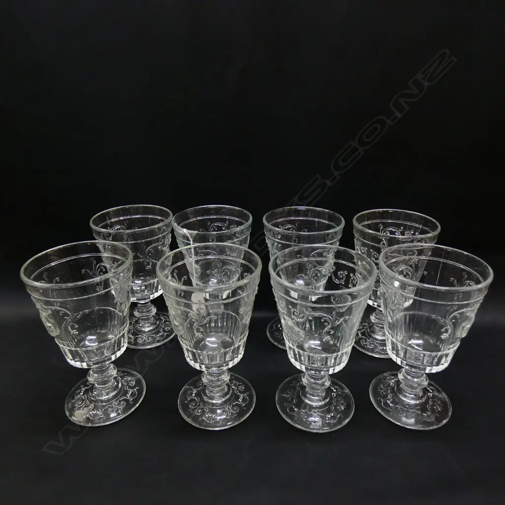 SET OF 8 PRESSED GLASS WINE / WATER GLASSES H.165mm Image 1++