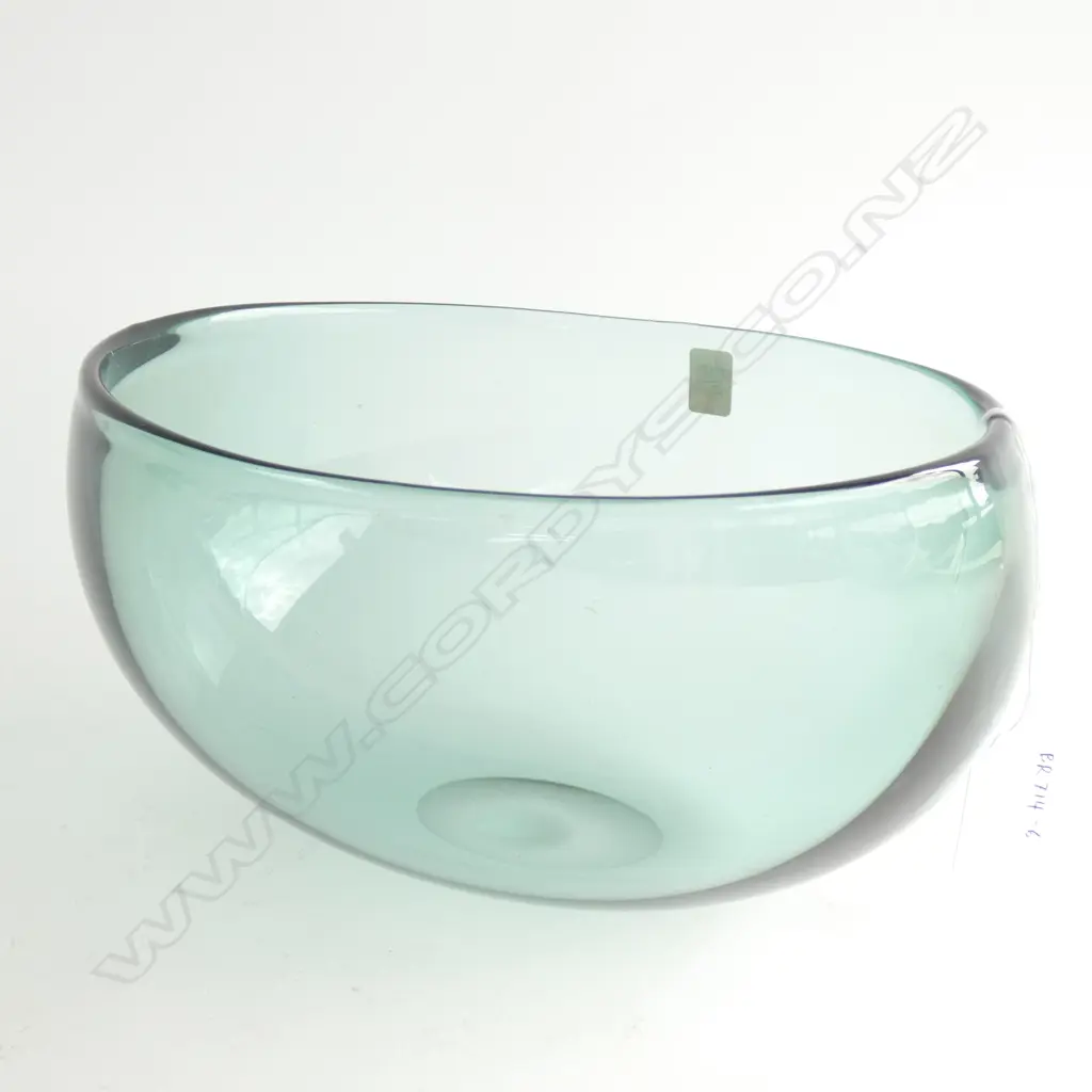 "HOLME GAARD" OVAL GREEN TINT GLASS BOWL 170mm x 200mm Image 1++
