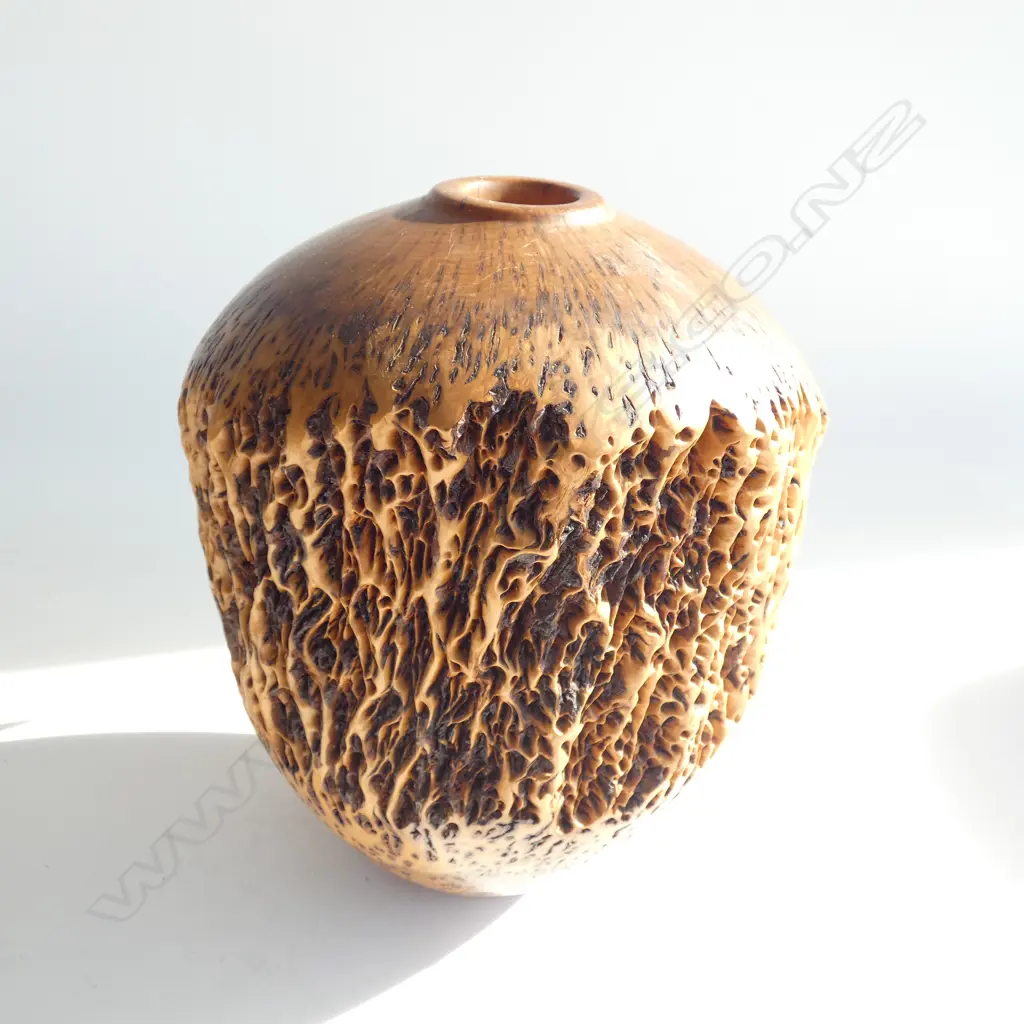 MARCROPA VASE SIGNED 'BLUES NZ' H.200mm Image 1++