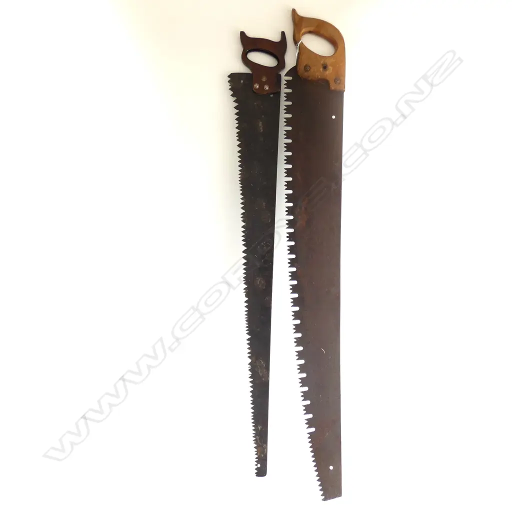2 LARGE SAWS L.1220mm Image 1++