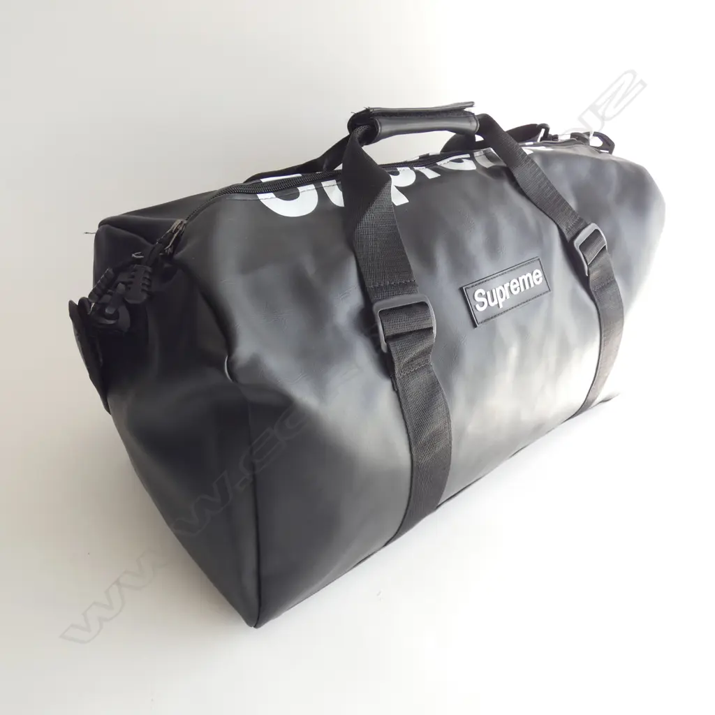 'SUPREME' BRANDED BAG L.500mm Image 1++