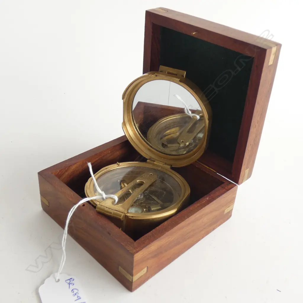 BRASS COMPASS IN CASE; STANLEY LONDON Image 1++
