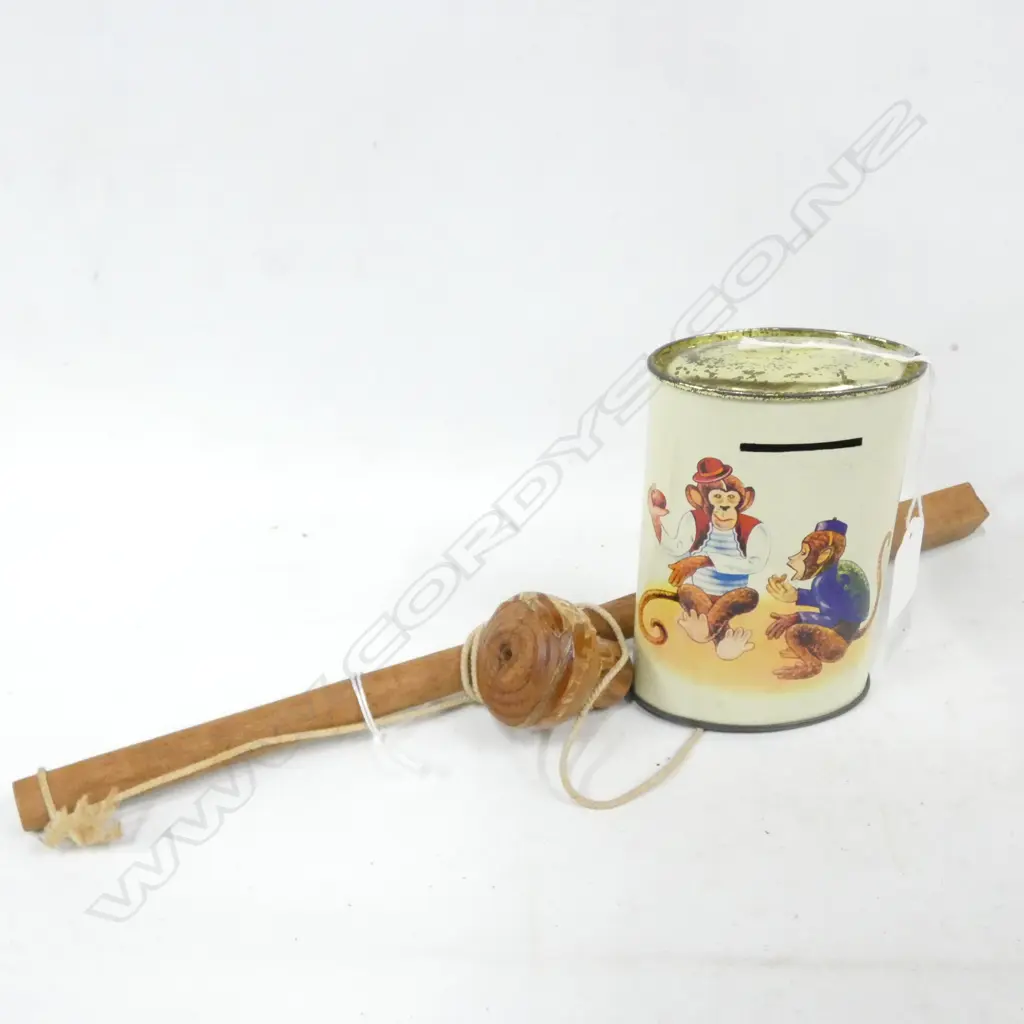 OLD WOODEN STICK GAME & HARVEY & SONS MONEY BOX WITH MONKEYS H. 118MM Image 1++