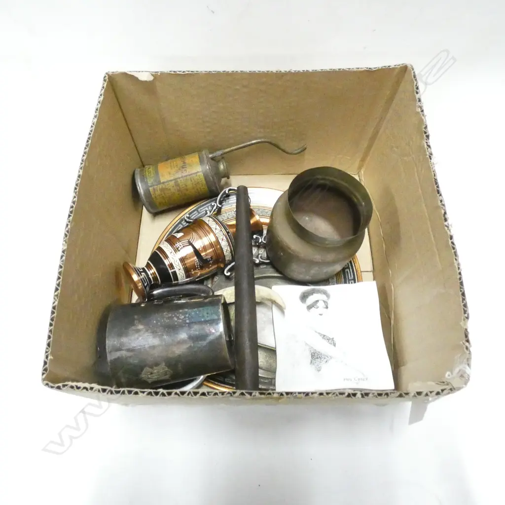 BOX COLLECTABLES INCL. OLD PRIMUS GAS BOTTLE & 1886 SILVER PLATE CUP Image 1++