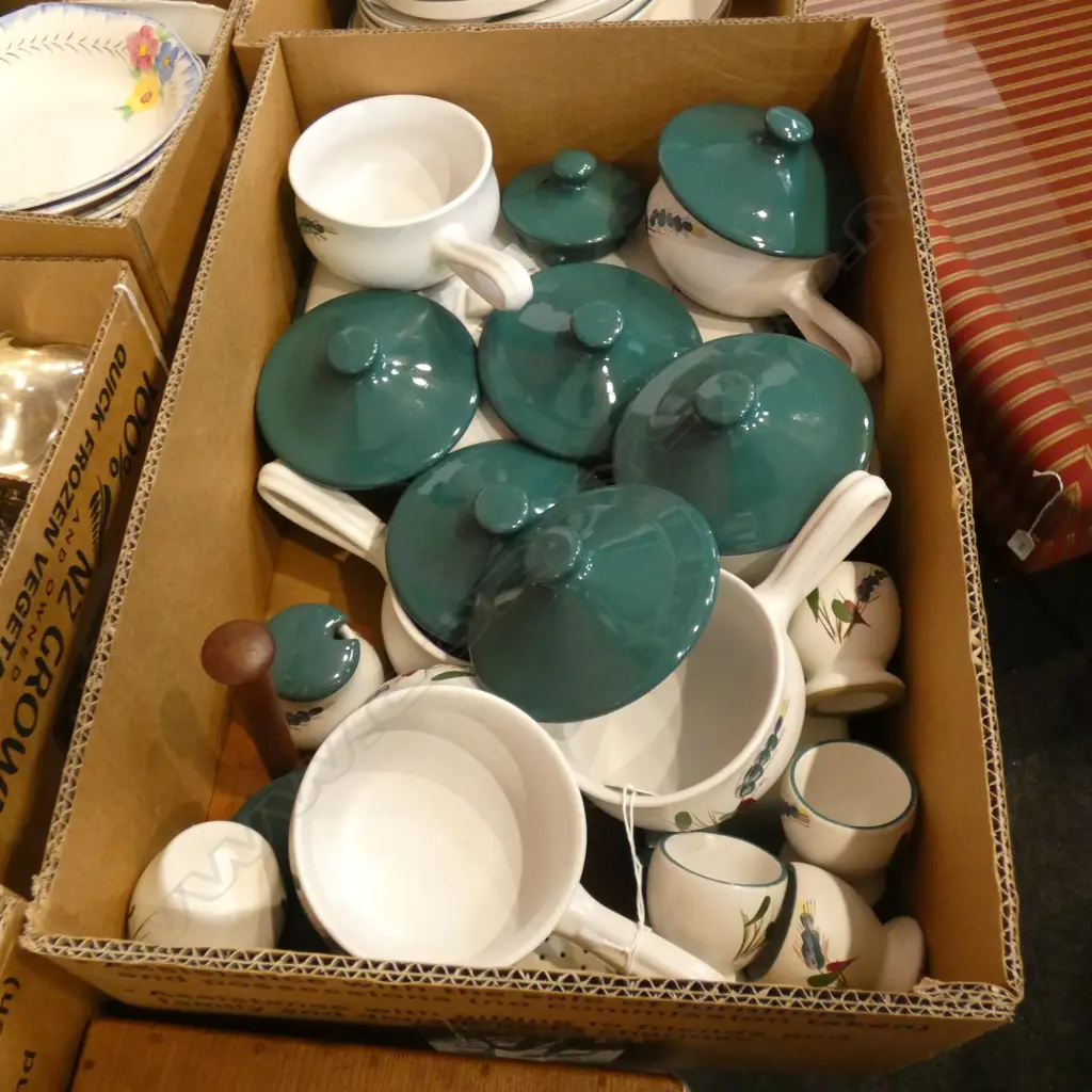 DENBY GREEN WHEATSHEAF LG PART DINNER SET ... Image 1++