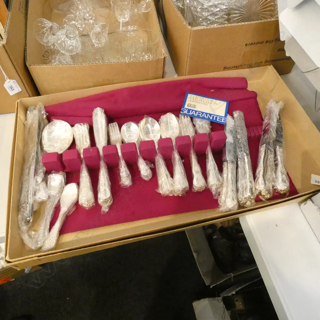 BOXED RODD 'CAMILLE' CUTLERY SET Image 1++