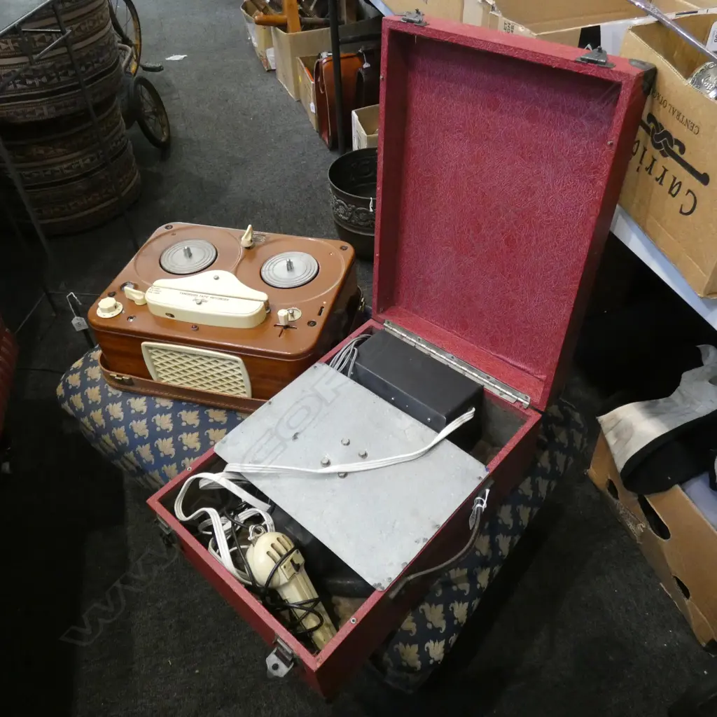OLD RED CASED SPEAKER + PHILLIPS TAPE DECK Image 1++