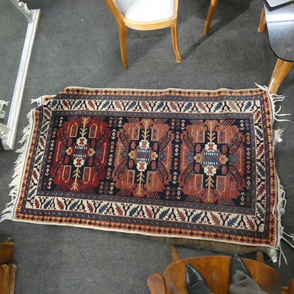 HAND KNOTTED WOOL PILE TRIBAL RUG 1700x1000mm Image 1++