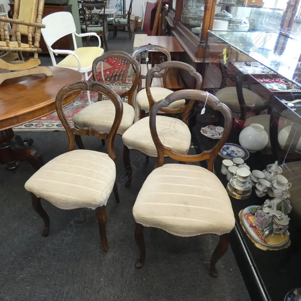 6 BALLOON BACK CHAIRS  Image 1++