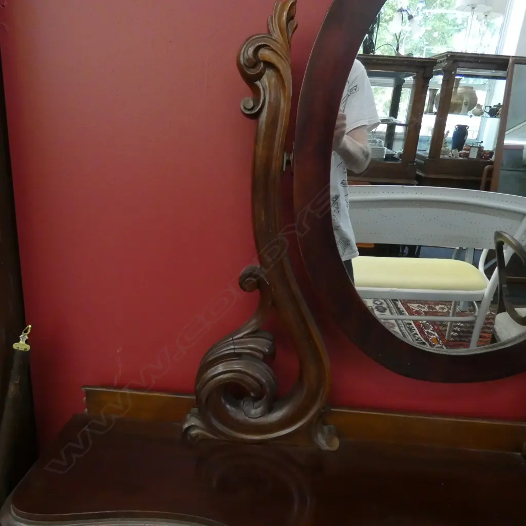 VICTORIAN MAHOGANY DRESSING TABLE SOME MARKS TO TOP L1220 MM Image 1++