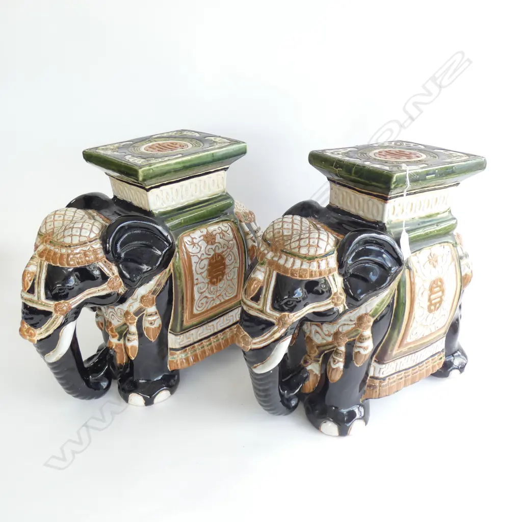 PR BLACK CERAMIC ELEPHANTS H.380mm Image 1++