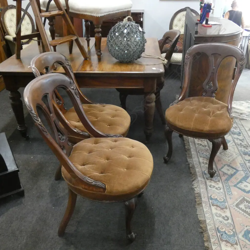 4 VICTORIAN UPHOLSTERED DINING CHAIRS AF Image 1++