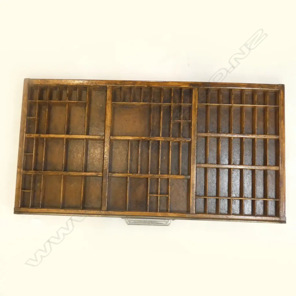 PRINTERS TRAY 815x425mm Image 1++