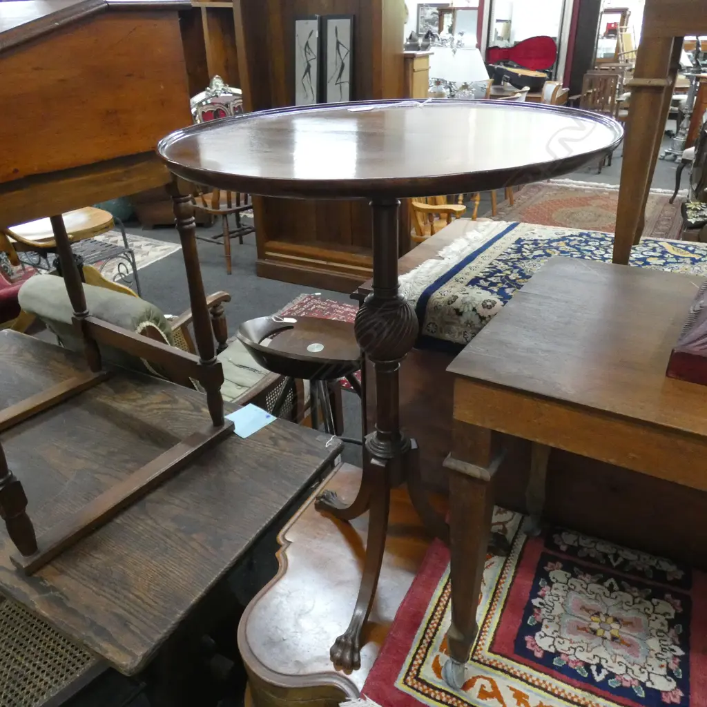 TRIPOD TABLE H.715mm 500mm dia Image 1++