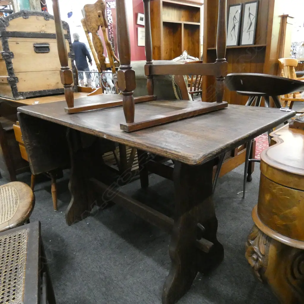 TABLE w. 1 DROP LEAF  Image 1++