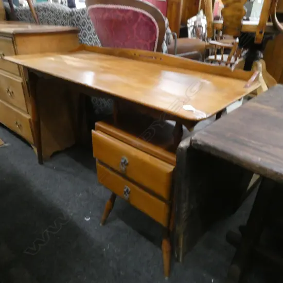 RETRO DESK 
