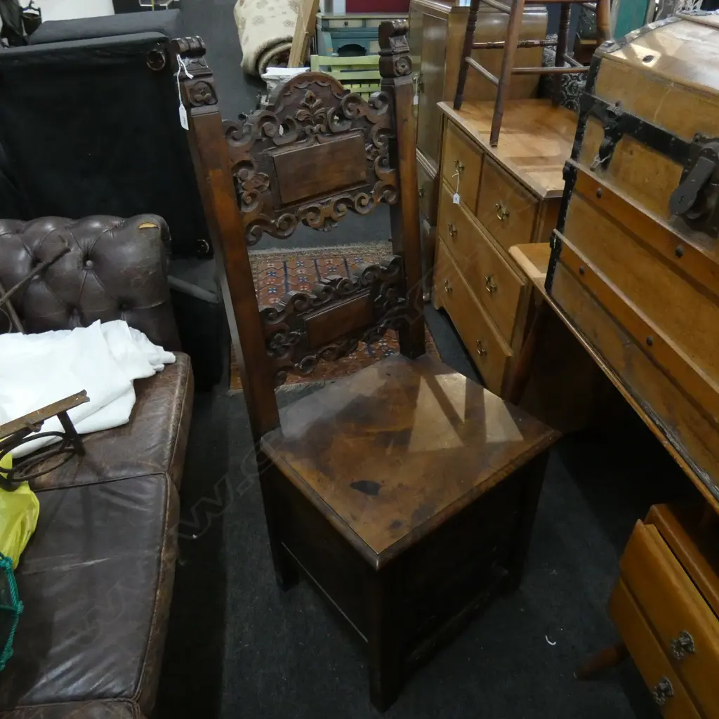 CARVED OAK CHAIR H.1240mm Image 1++