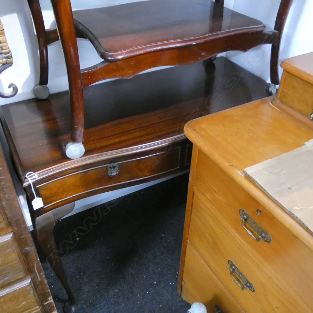 QUEEN ANNE STYLE CONSOL TABLE W.910mm Image 1++