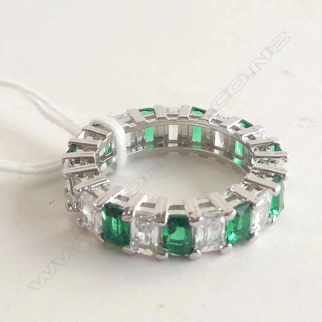 FANTASY ETERNITY RING FAUX EMERALD & DIAMONDS Image 1++