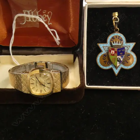 LADIES SEIKO WRIST WATCH/IRISH ROAD CLUB MEDAL