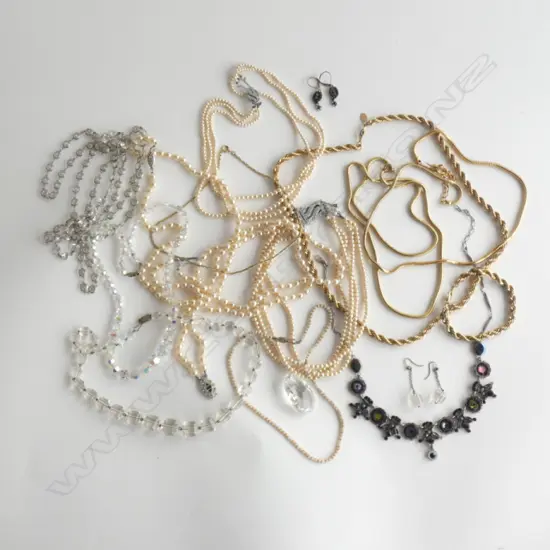 ASST. COSTUME NECKLACES