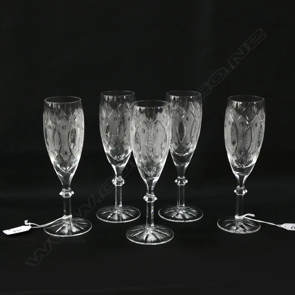 BIG ASST VINTAGE PINEAPPLE DESIGN CUT GLASSES ETC. CHAMPAGNE / WINE / PARFAIT ETC. SOME A.F Image 1++