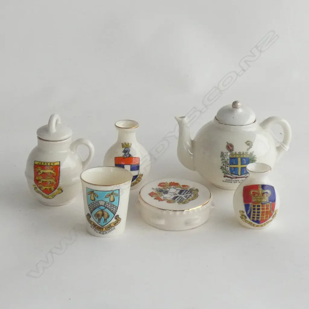 6 PCES GOS MINIATURE SOUVENIR WARE Image 1++