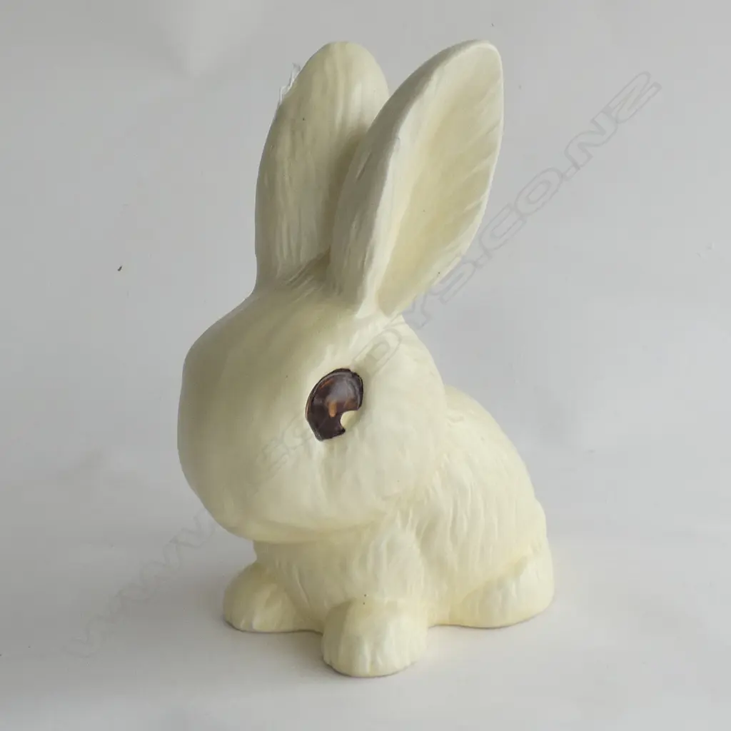 LARGE PALE YELLOW SYLVAC BUNNY H250mm Image 1++