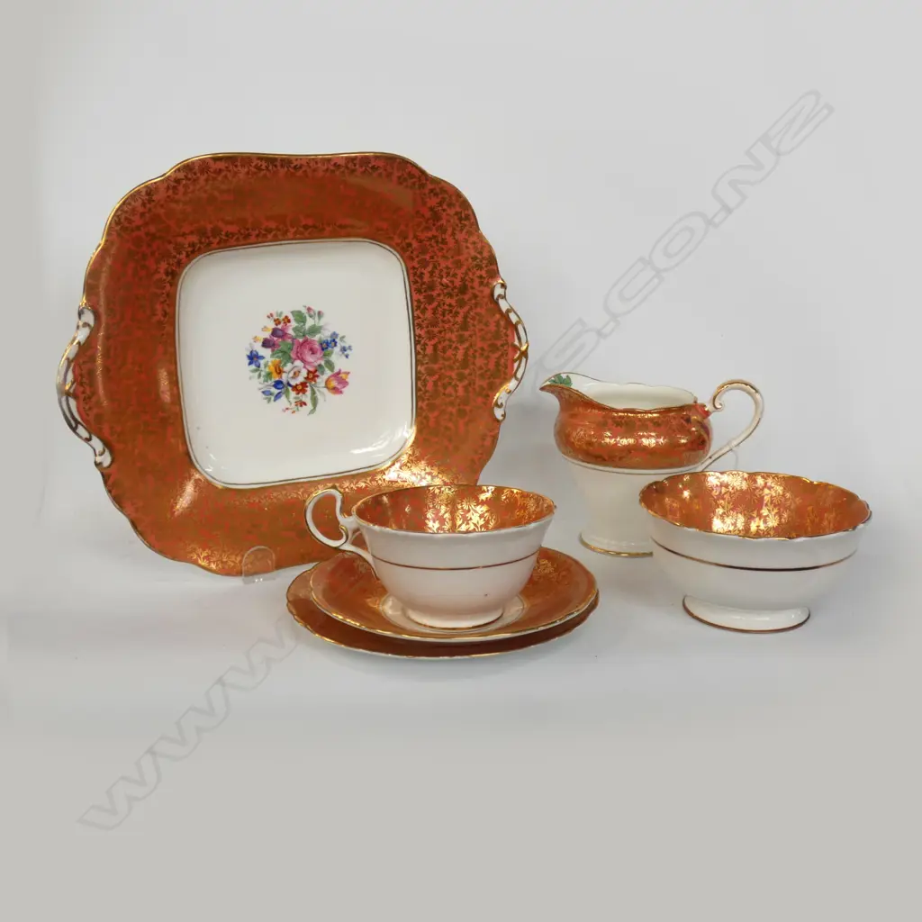 AYNSLEY 6 PCE TEA SET; TRIO / CAKE PLATE / JUG & BOWL Image 1++