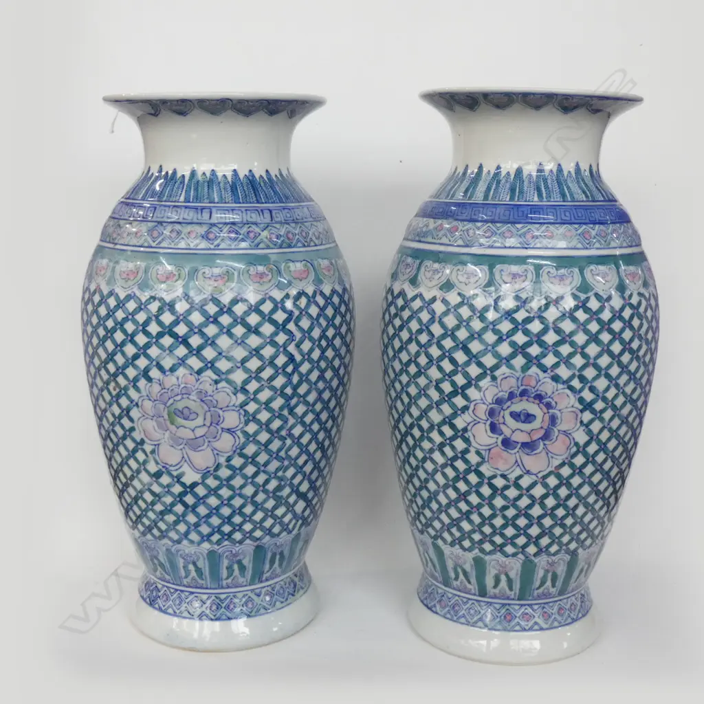 PR ORIENTAL VASES H 370mm Image 1++
