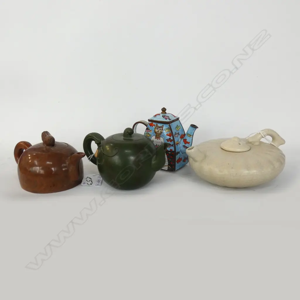 4 ASST SM TEAPOTS INCL ORIENTAL / ENAMEL CAT ETC.. SOME A.F Image 1++