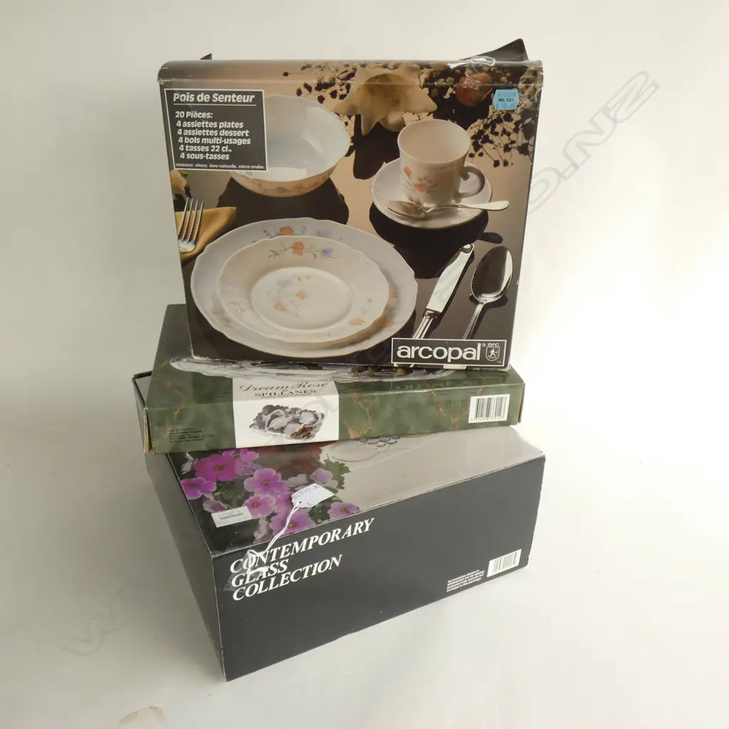 ARCOPAL 20PC DINNER SET / SPILLANES GLASS DISH  & GLASS FOOTED BOWL - ALL NEW IN BOXES Image 1++