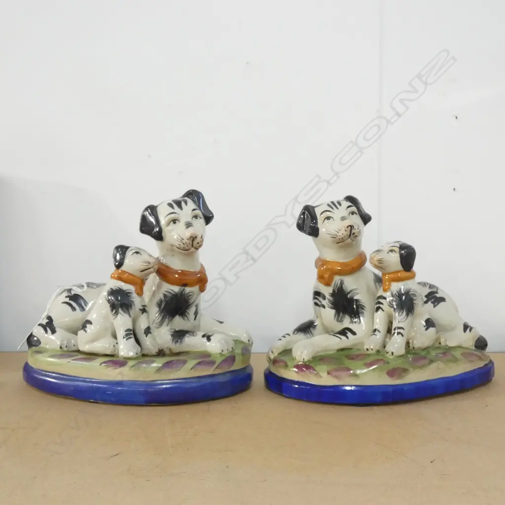 PR STAFFORDSHIRE STYLE DOGS L 210mm. Image 1++