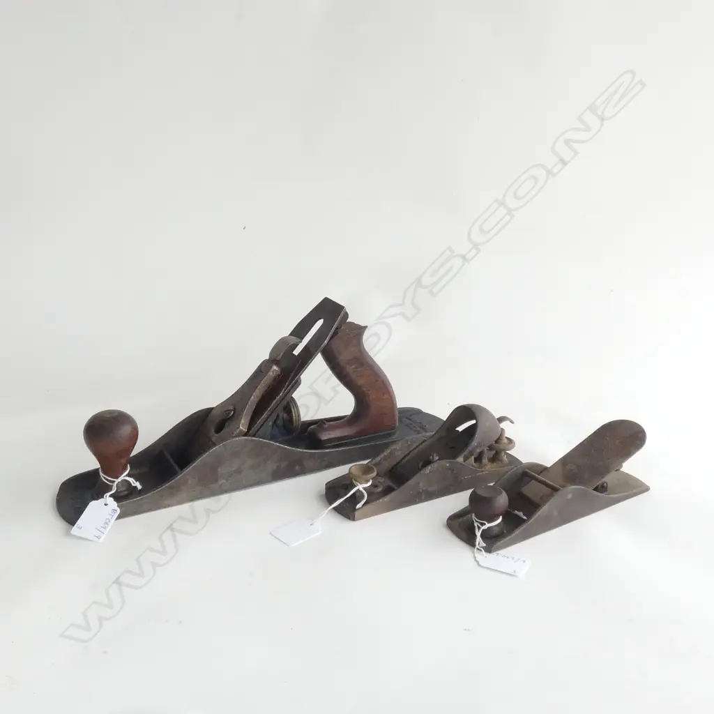 3 METAL PLANES; RECORD #5 L.360mm + 2 SMALL STANLEY PLANES Image 1++