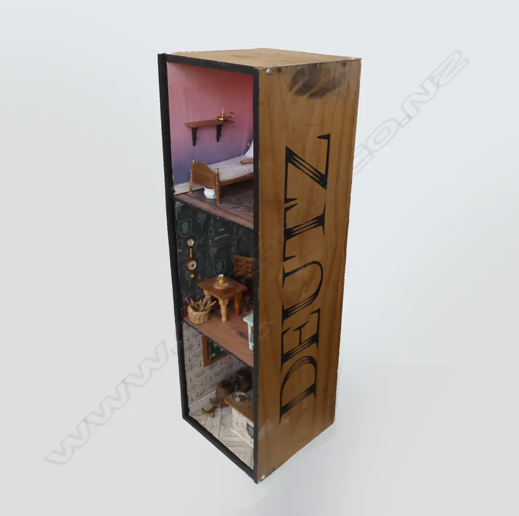 1/12th MODEL OF WINE SHOP IN WOODEN DEUTZ CASE H.640mm Image 1++