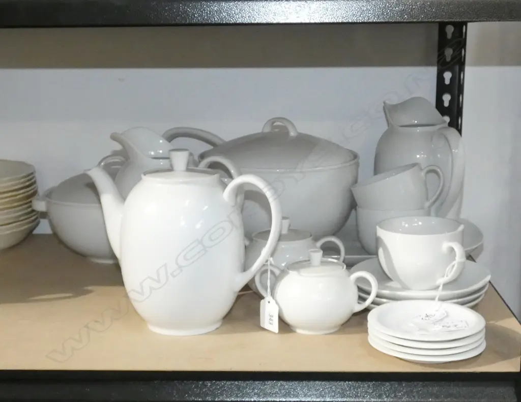 10 ARZBURG WHITE PORCELAIN PCS; LGE COFFEE POT / LGE JUG/ C&S'S ETC. + 4 SAUCERS Image 1++