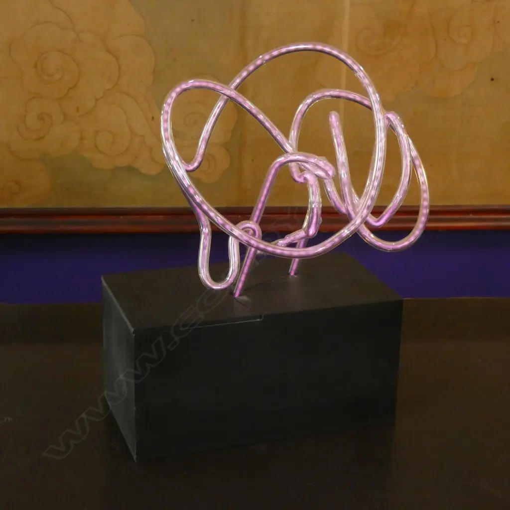 NEON TUBULAR TABLE LAMP Image 1++