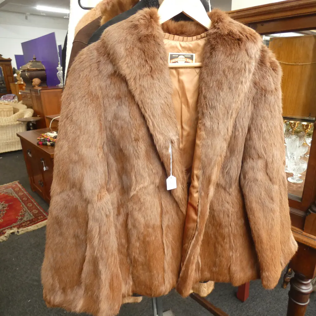 NZ MASTER FURRIERS FUR JACKET Image 1++