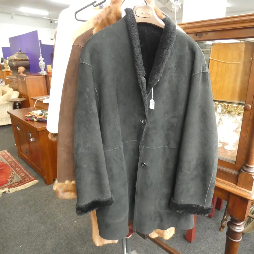 ITALIAN 100% BLACK LAMBSKIN JACKET Image 1++