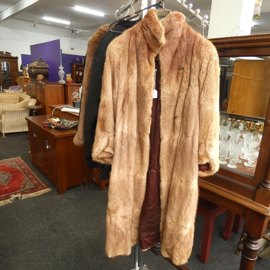 FULL LENGTH FUR COAT - FLARED SLEEVES Image 1++