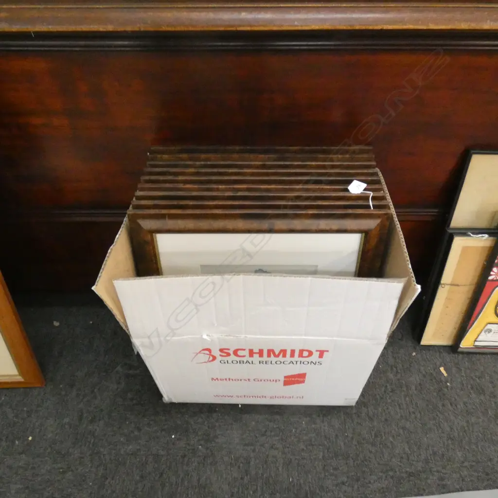 BOX OF 9 FRAMED PRINTS Image 1++