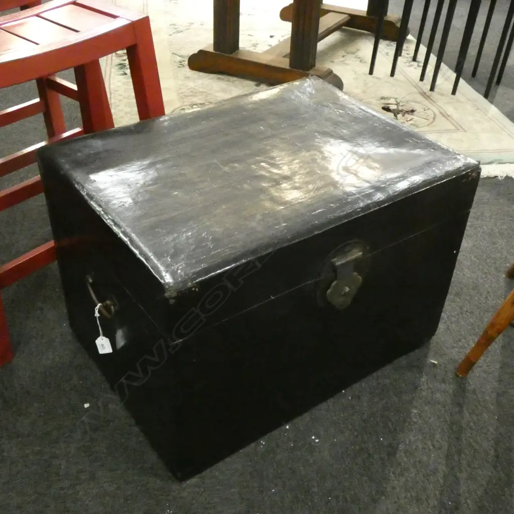 ORIENTAL BLACK LACQUER CHEST 490 x 650mm. Image 1++