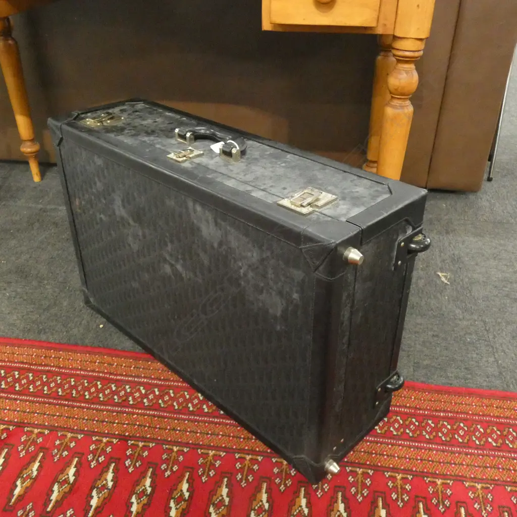 CHRISTIAN DIOR ATTRIBUTED SUIT CASE 700 x 450mm. Image 1++