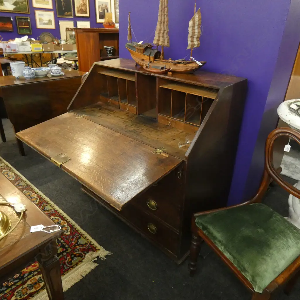 GEORGIAN OAK BUREAU... Image 1++