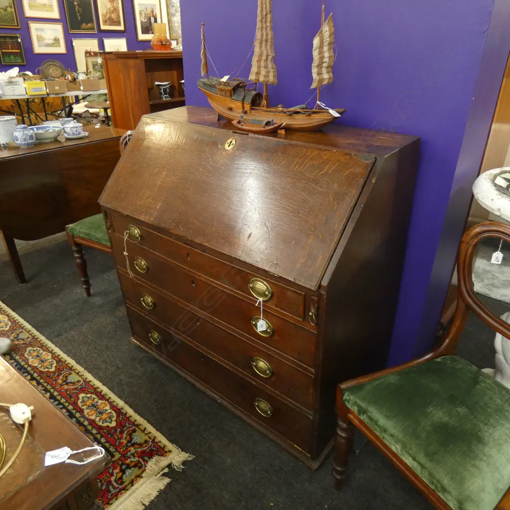GEORGIAN OAK BUREAU... Image 1++